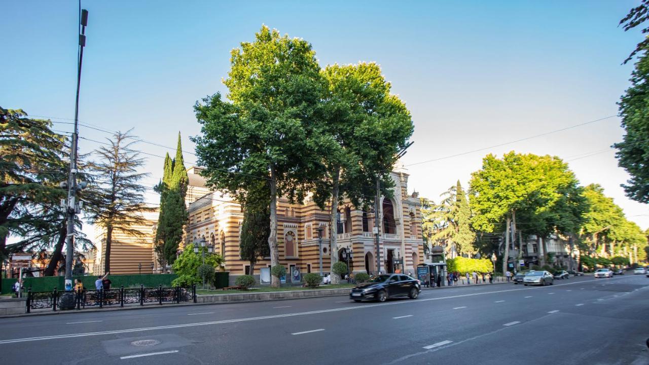 Near The Opera Daire Tiflis Dış mekan fotoğraf